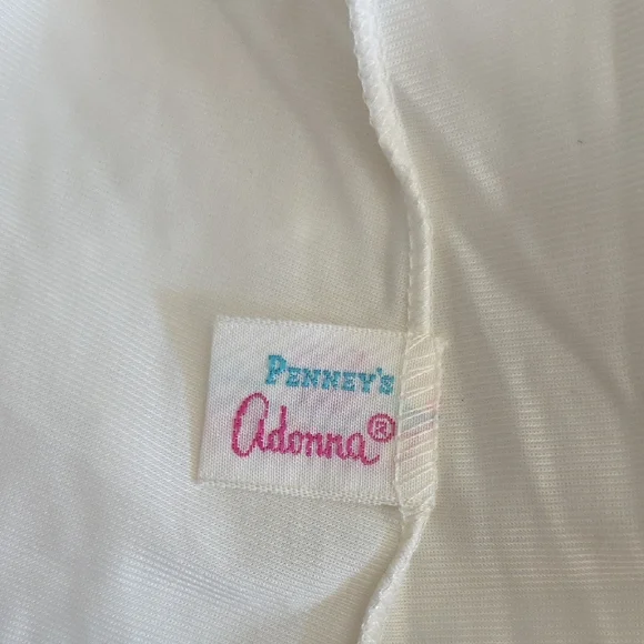 Elegant White Lace Trim Skirt - Picture 2 of 5